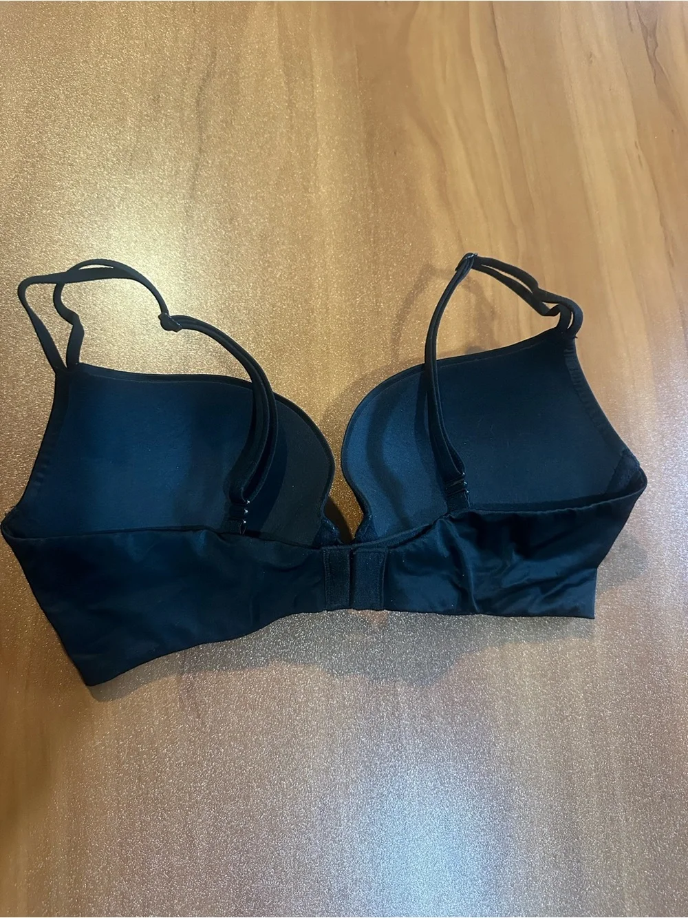 Victoria’s Secret Push Up Bra 34D Black Smooth T-Shirt Underwire Sexy Lingerie